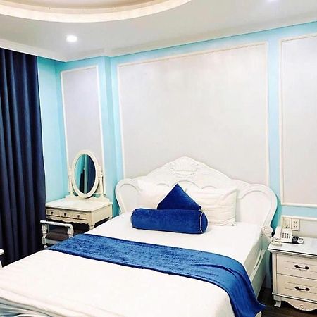 Khai Hung Hotel Binh Chanh Ho Chi Minh-staden Exteriör bild